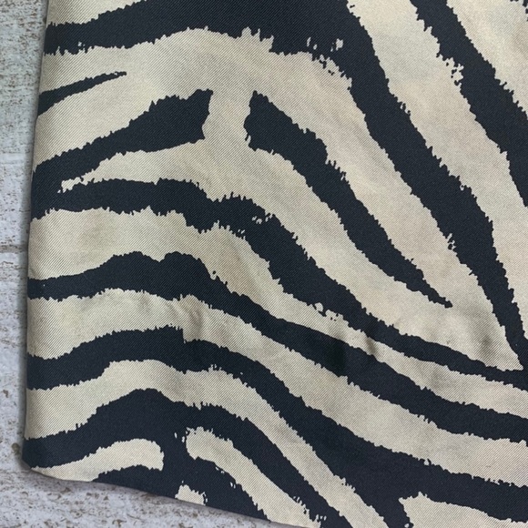 Michael Michael Kors 100% silk Animal Print skirt - Picture 6 of 9